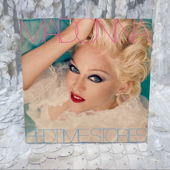 Madonna - Bedtime Stories - Picture 6 of 11